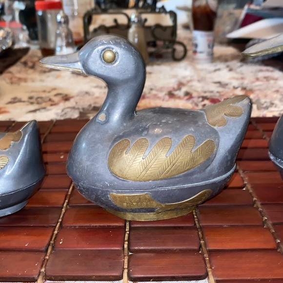 Vintage set of 3 Bi-Metal Pewter & Brass DUCK TRINKET/BOX Heavy pewter w/brass - Picture 3 of 10